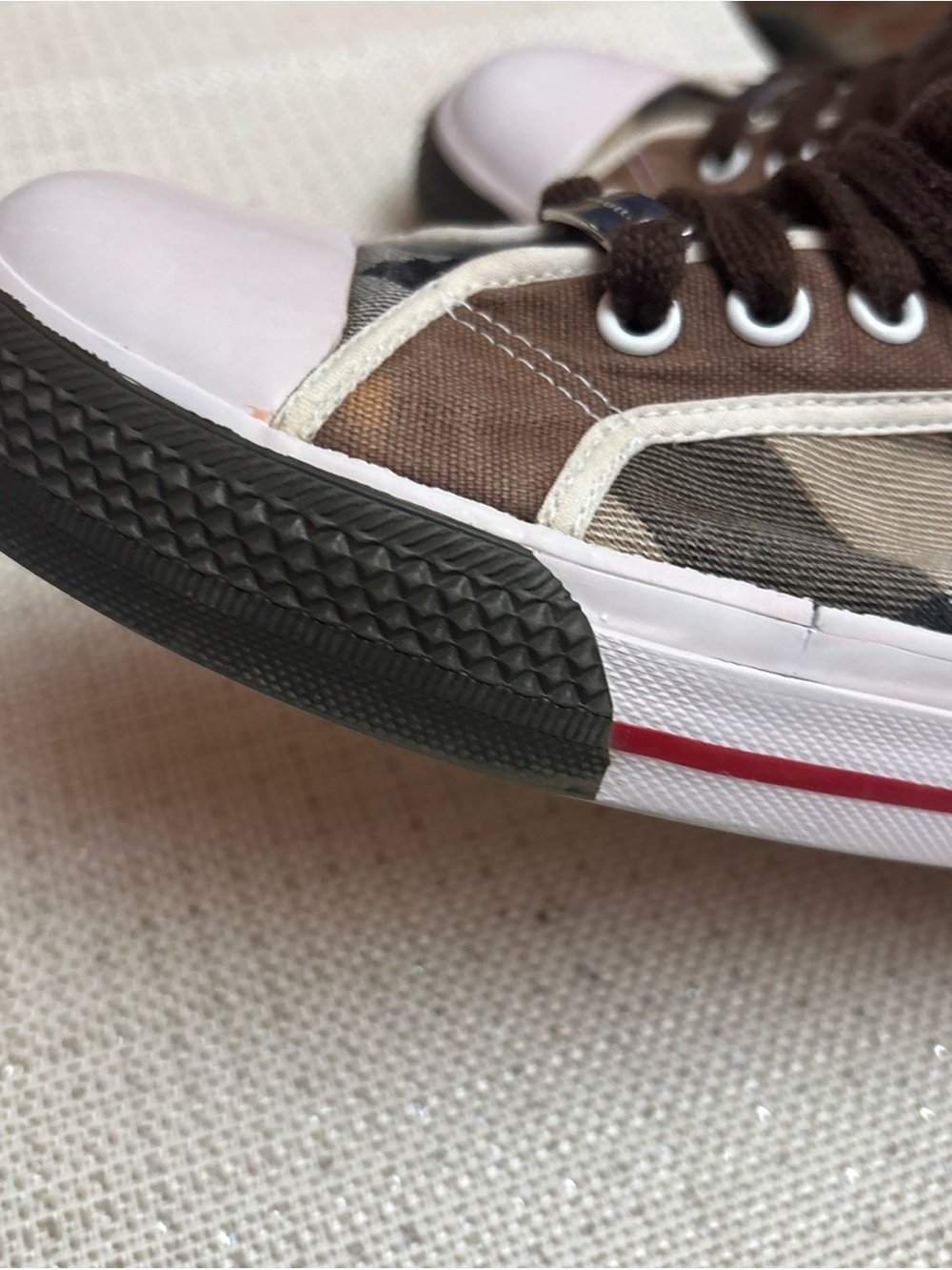 BURBERRY VINTAGE  Novacheck Plaid Low-Top Sneakers - Brown SIZE 9 - Picture 7 of 12